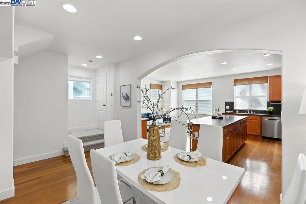 CUPERTINO - Residential