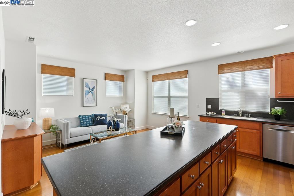 CUPERTINO - Residential