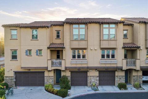 Photo of 35 Catania CMN, Fremont, CA 94536 (MLS # ML82051559)