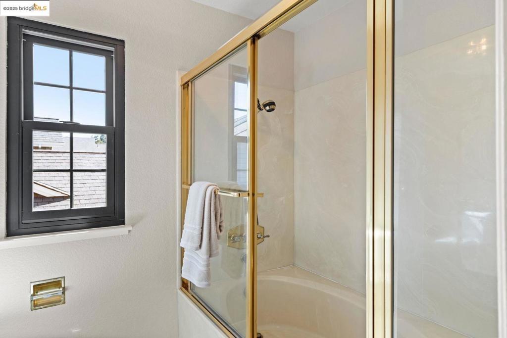 BRITTANY HARBOR - Residential