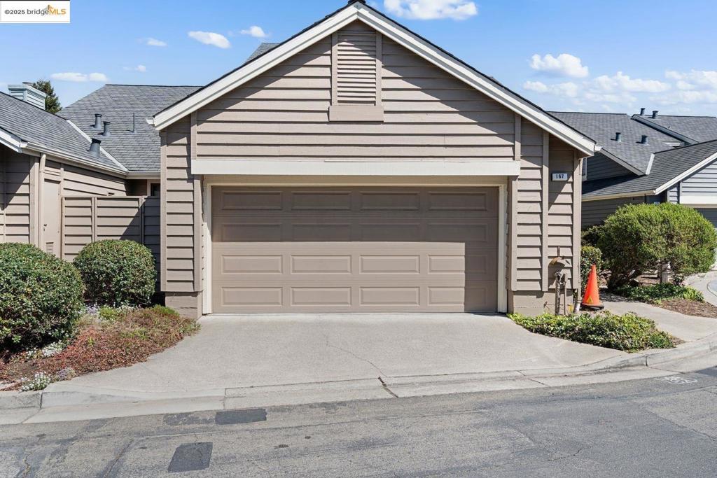 BRITTANY HARBOR - Residential