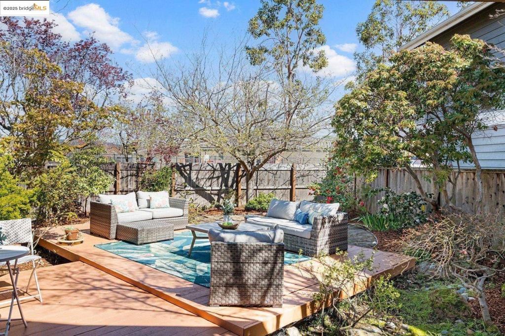 BRITTANY HARBOR - Residential