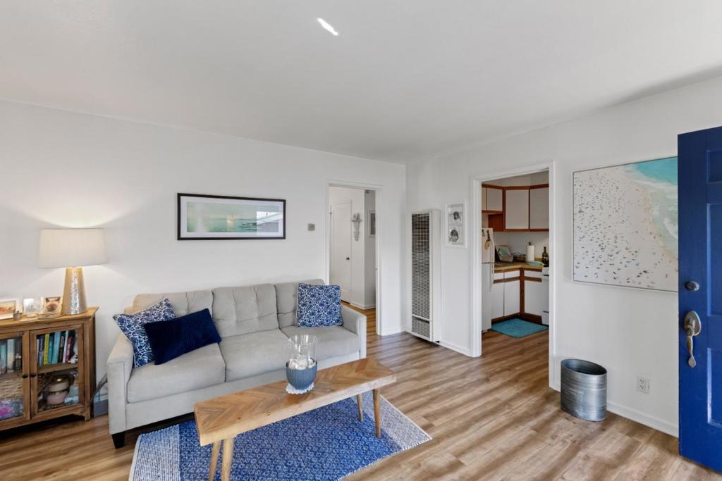 635637 2nd Street