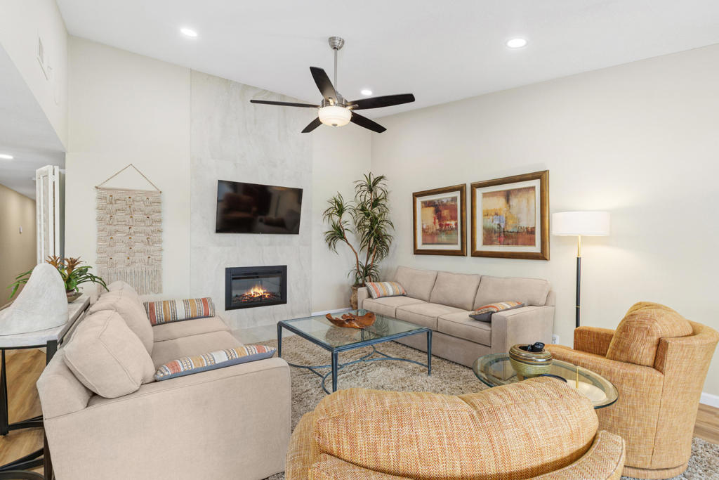 Chaparral C.C. - Residential