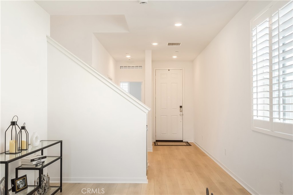 34438 Coconut Circle