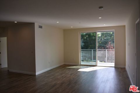 Photo of 4504 Colbath Avenue, Sherman Oaks, CA 91423 (MLS # 26647083)