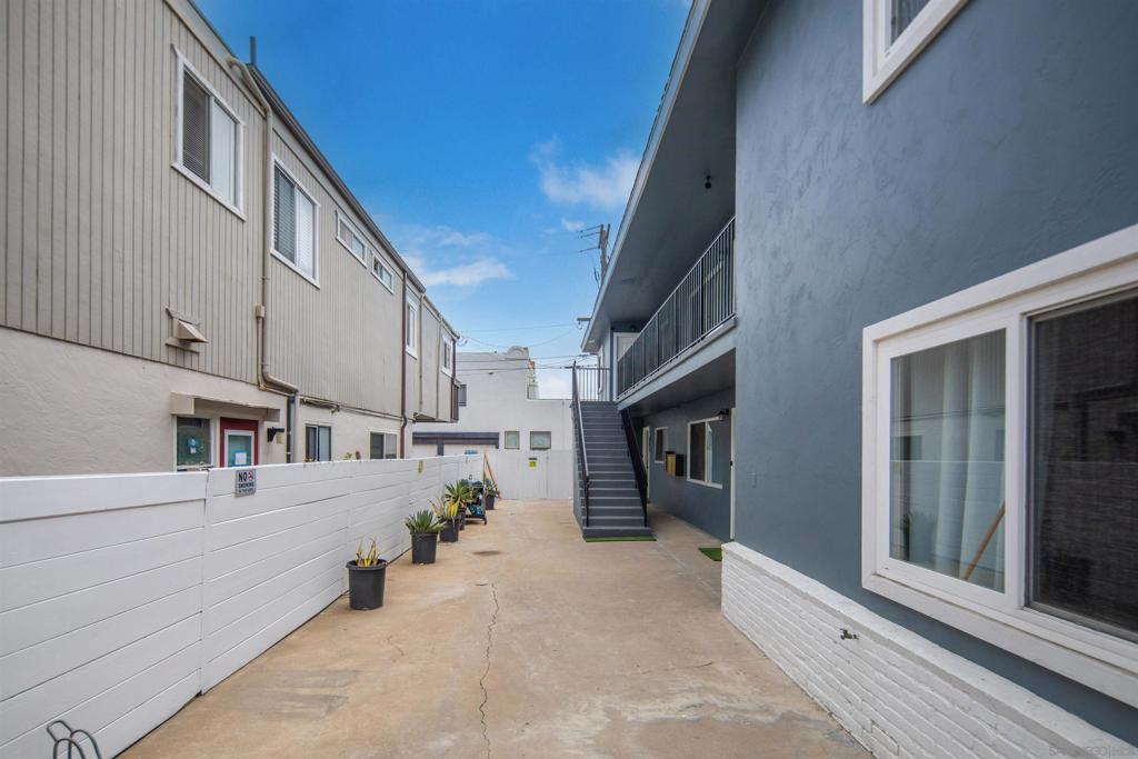 Mission Beach - Residential Income