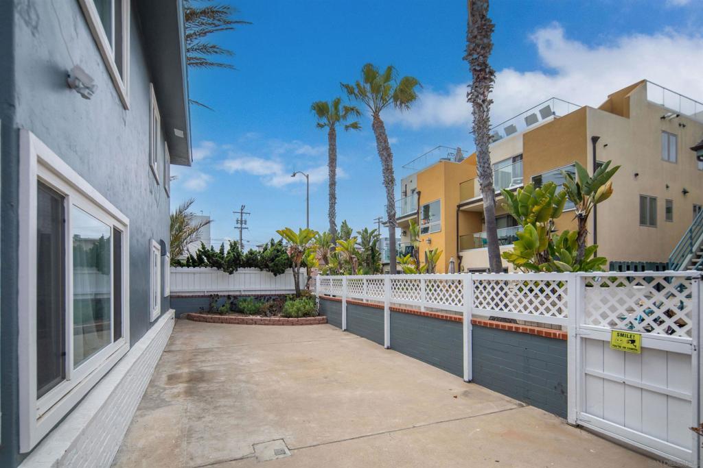 Mission Beach - Residential Income