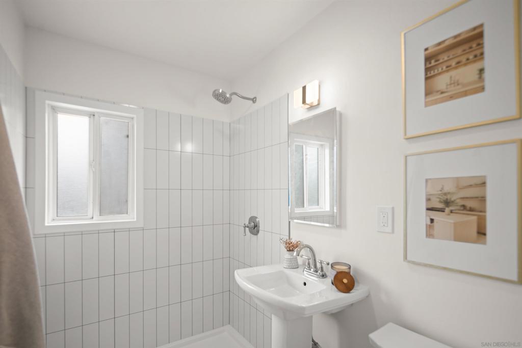 Mission Beach - Residential Income