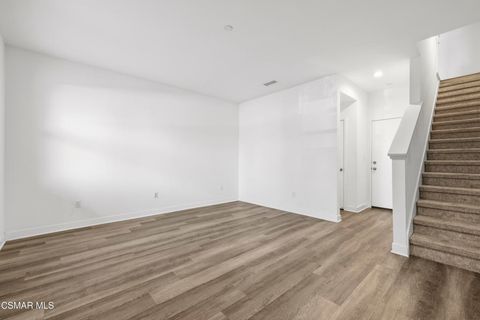 Photo of 45 Jensen Court, Thousand Oaks, CA 91360 (MLS # 226002391)