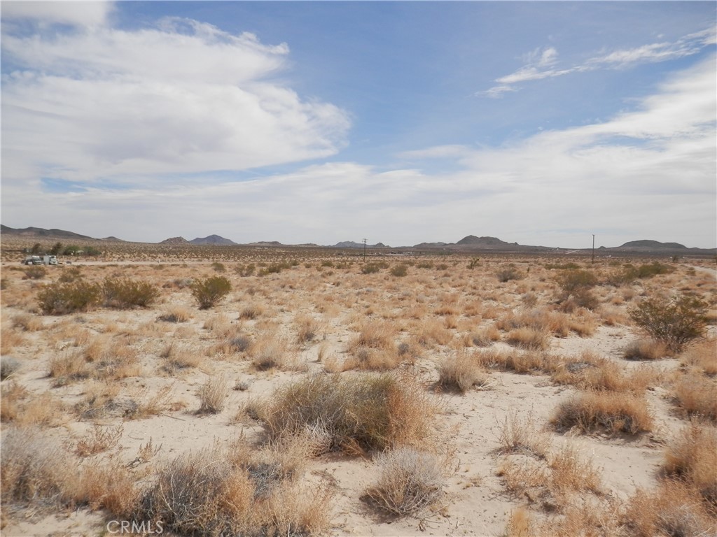Discover the potential of this expansive 2.5-acre parcel of land, nestled in the heart of Lucerne Valley. Whether you’re seeking an off-grid lifestyle, a weekend getaway, or a future development opportunity, this lot has it all. Enjoy stunning desert views, breathtaking night skies, and peaceful surroundings just a short drive from town.
Nearly 2.5 acres of flat, usable land, located approximately 1 mile north of Hwy 247; south of East End Rd. is partially paved, Off-the-grid living potential—clean air, clear skies, and bright stars, Just minutes from the Johnson Valley OHV area, ideal for outdoor enthusiasts,
Close proximity to Highway 247,
Easy access to Apple Valley, Big Bear, and Barstow, located within the Lucerne Valley School District.
APN: 0449-563-08-0000 ;
Zoning: LV/RL-5 ;
Size: 2.5 Acre ;
Location: Sage St. & Santa Fe Fire Rd., Lucerne Valley, CA 92356 ;
GPS Coordinates: 34.440294, -116.790580 ;