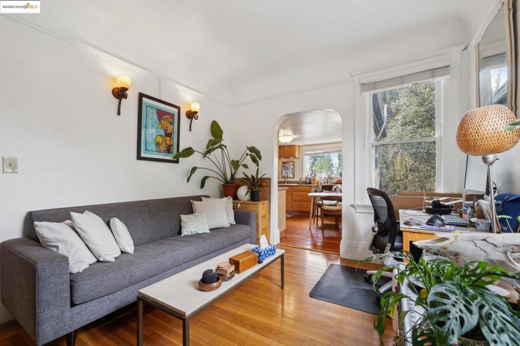 CENTRAL BERKELEY - Residential Income