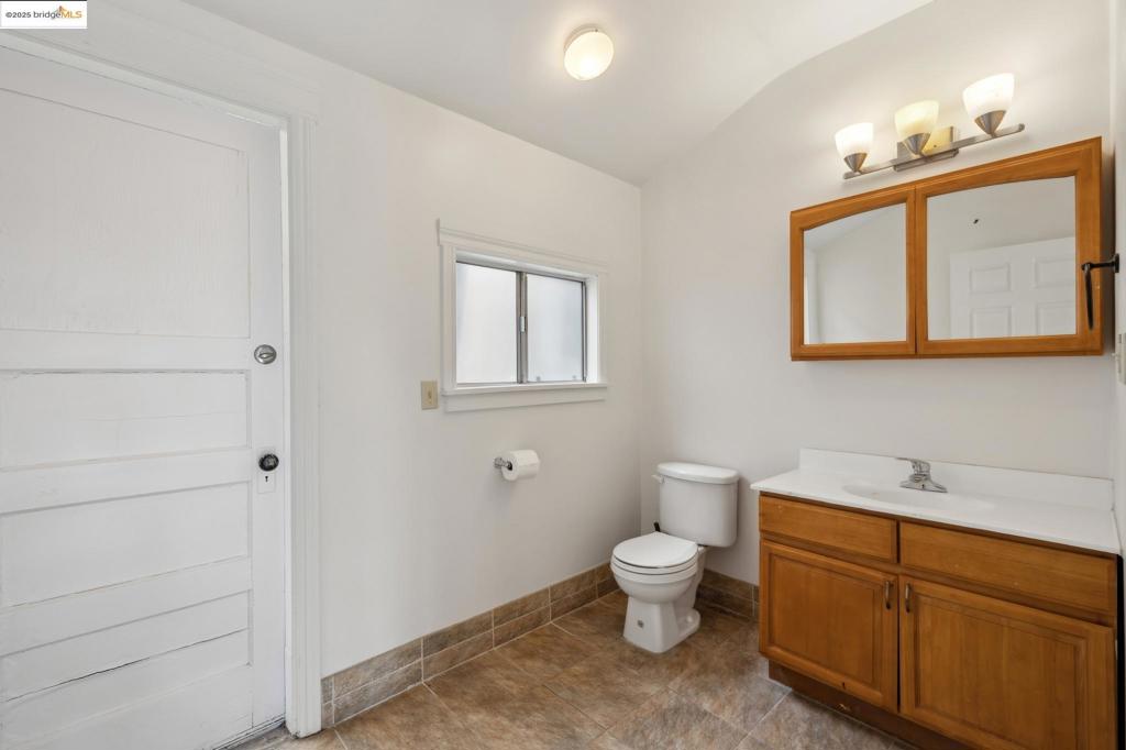 CENTRAL BERKELEY - Residential Income