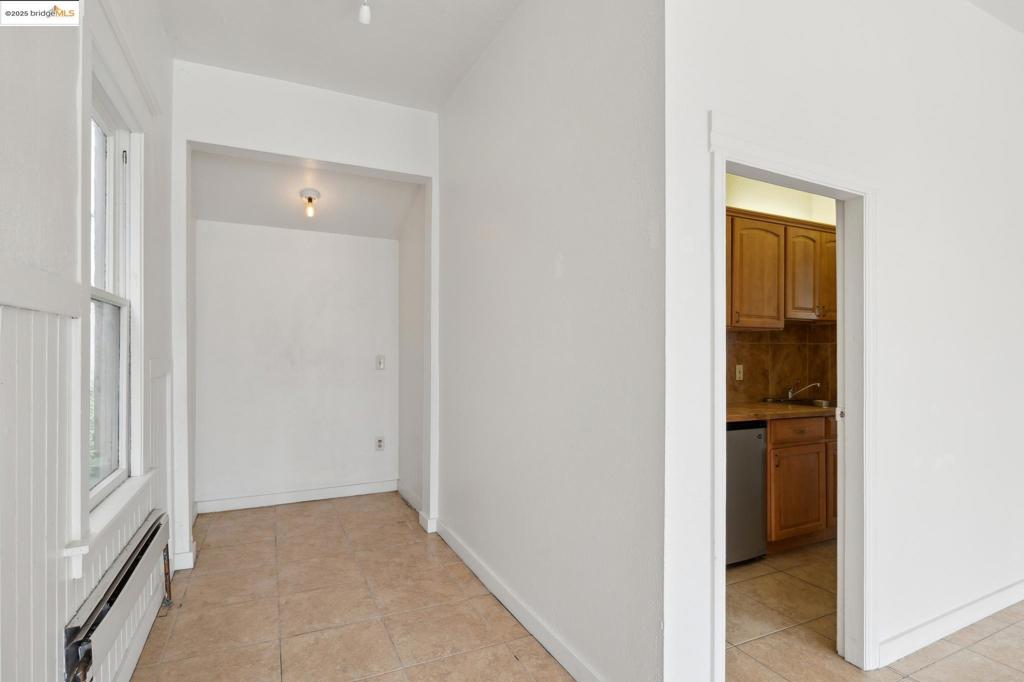 CENTRAL BERKELEY - Residential Income