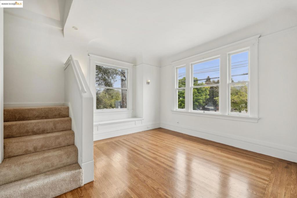 CENTRAL BERKELEY - Residential Income