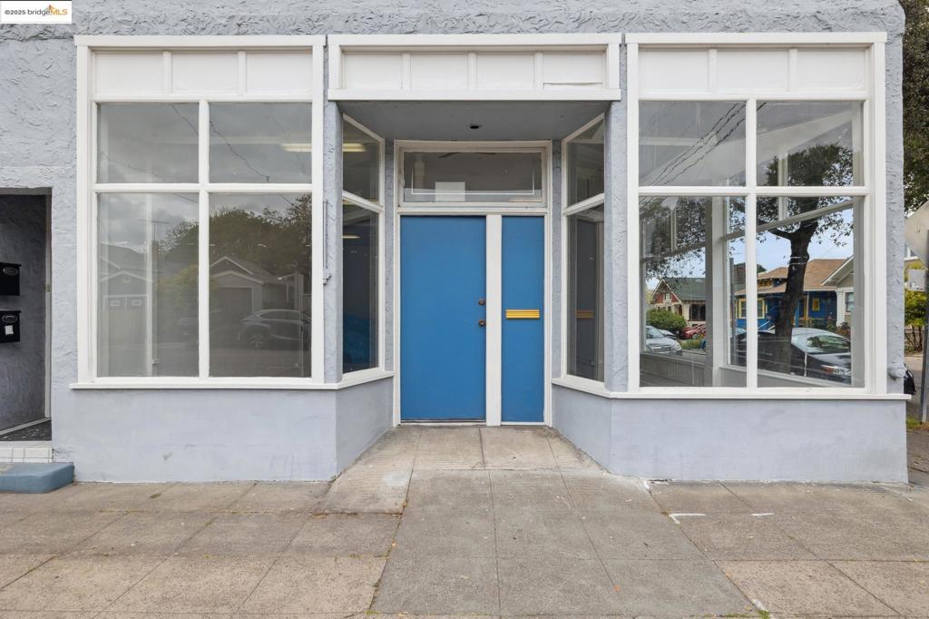 CENTRAL BERKELEY - Residential Income