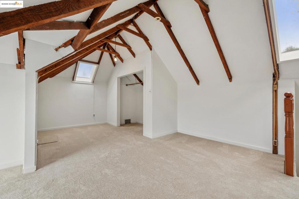 CENTRAL BERKELEY - Residential Income