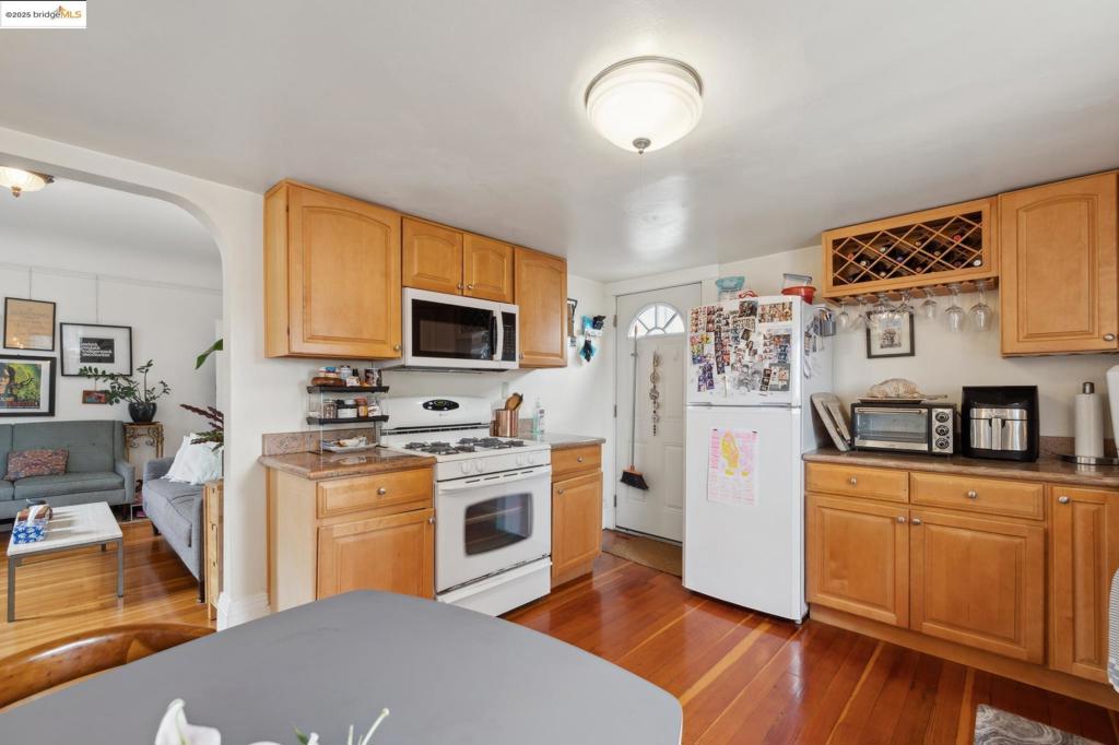 CENTRAL BERKELEY - Residential Income