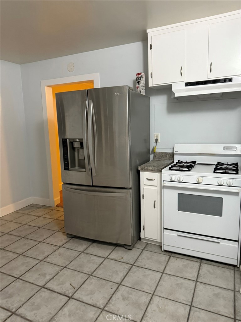 4616 W 152nd Street