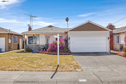 Photo of 650 Greer Ave AVE, San Leandro, CA 94579 (MLS # 41148688)