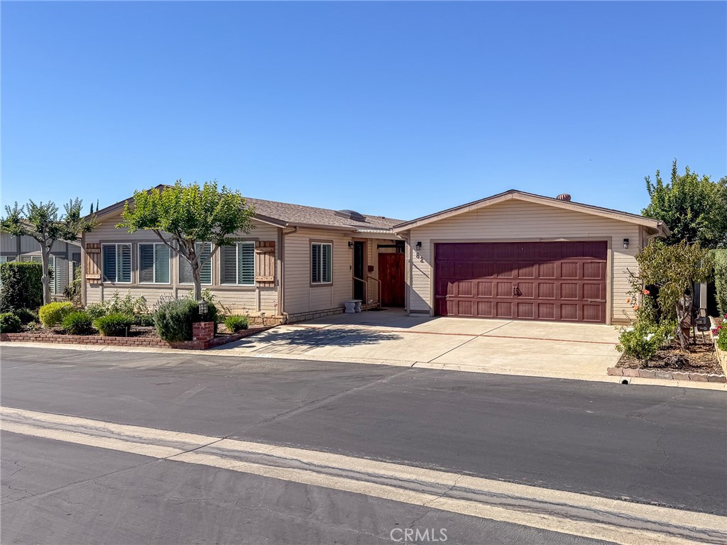 10961 Desert Lawn Drive 82