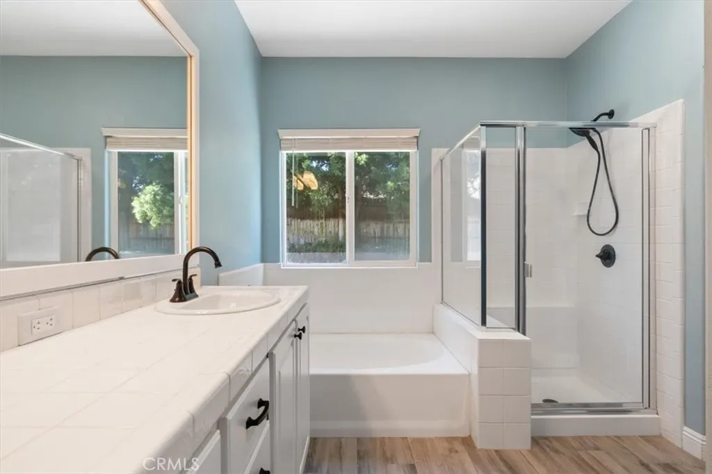 Bakersfield, California 93312, United States, 4 Bedrooms Bedrooms, ,2 BathroomsBathrooms,Residential,Active,154172