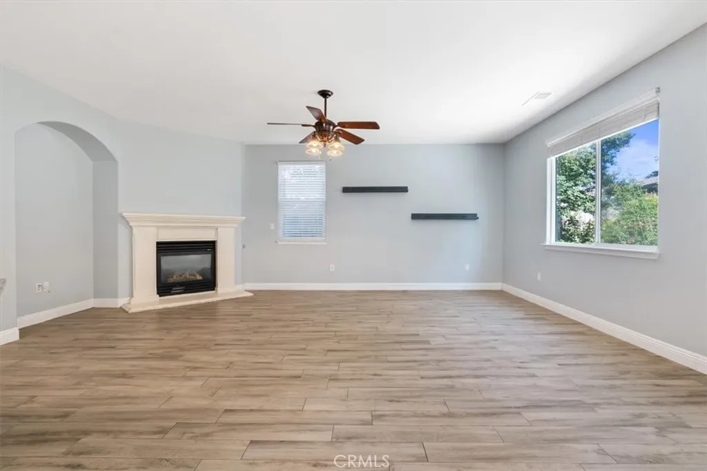 Bakersfield, California 93312, United States, 4 Bedrooms Bedrooms, ,2 BathroomsBathrooms,Residential,Active,154172