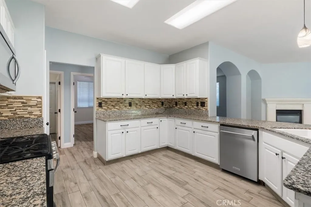 Bakersfield, California 93312, United States, 4 Bedrooms Bedrooms, ,2 BathroomsBathrooms,Residential,Active,154172