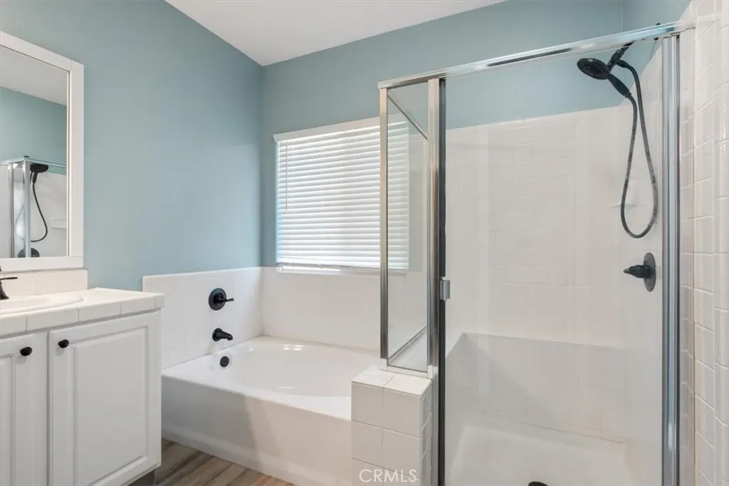 Bakersfield, California 93312, United States, 4 Bedrooms Bedrooms, ,2 BathroomsBathrooms,Residential,Active,154172