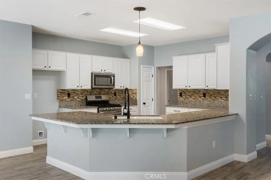 Bakersfield, California 93312, United States, 4 Bedrooms Bedrooms, ,2 BathroomsBathrooms,Residential,Active,154172