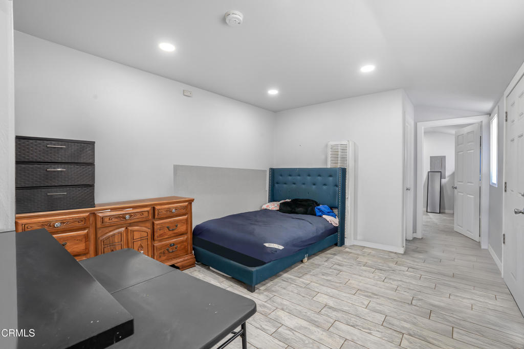 Oxnard: Other - 0034 - Residential Income