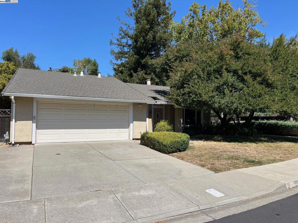 Spacious 4 bedroom home in Heritage Valley. This one is waiting for your personal touch to make it your own. 4 bedrooms, 2 public spaces, living and family room, 2 bathrooms, and indoor laundry room. Side yard access that could accomodate an ADU, additional parking and an RV. Quiet and private backyard. Neighborhood is conveniently located and offers great amenities. OH Sat and Sun, 9/06 and 9/07, 1-4 PM.