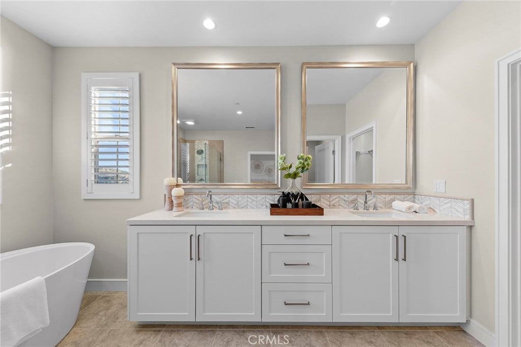 130 Tomahawk, Irvine CA 92618 - Photo 44