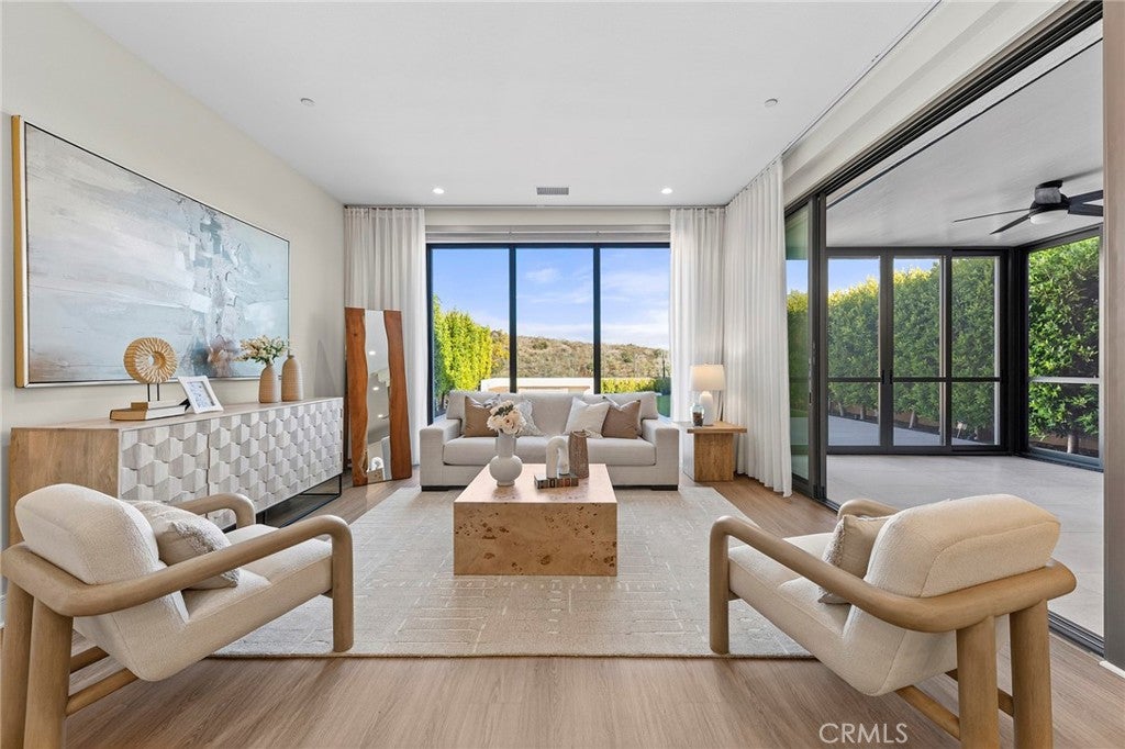130 Tomahawk, Irvine CA 92618 - Photo 11