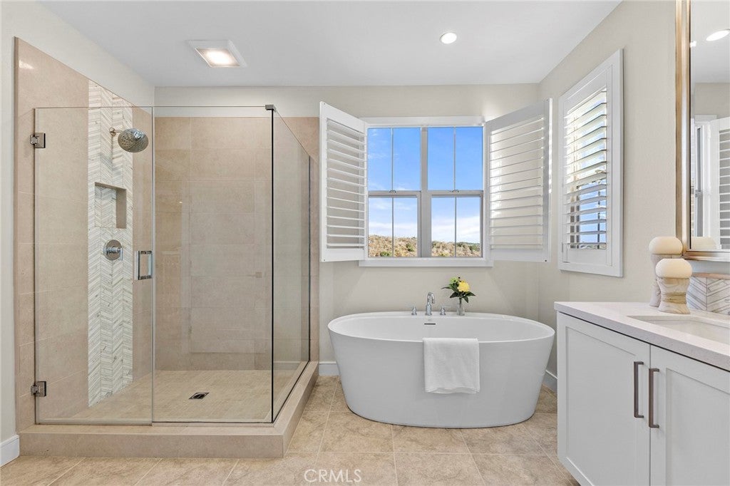 130 Tomahawk, Irvine CA 92618 - Photo 45