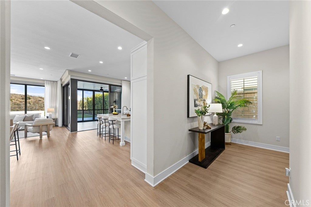 130 Tomahawk, Irvine CA 92618 - Photo 8