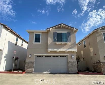 Located in the gated Cielo community, this beautiful single-family residence offers modern comfort and convenience. The bright and spacious great room seamlessly connects to a gourmet kitchen with quartz countertops, a large island, stainless steel appliances, a walk-in pantry, and a separate storage room. The first floor is enhanced with high-quality laminate wood flooring, while upstairs features 3 bedrooms plus a versatile bonus room—perfect for an office, playroom, or additional living space. Energy-efficient solar panels are already installed on the roof, helping reduce utility costs.
Community amenities at Cielo include a tot lot and BBQ area, providing spaces for relaxation and recreation. The home is conveniently located just minutes from shopping, dining, major freeways, and less than 15 minutes from Ontario International Airport.