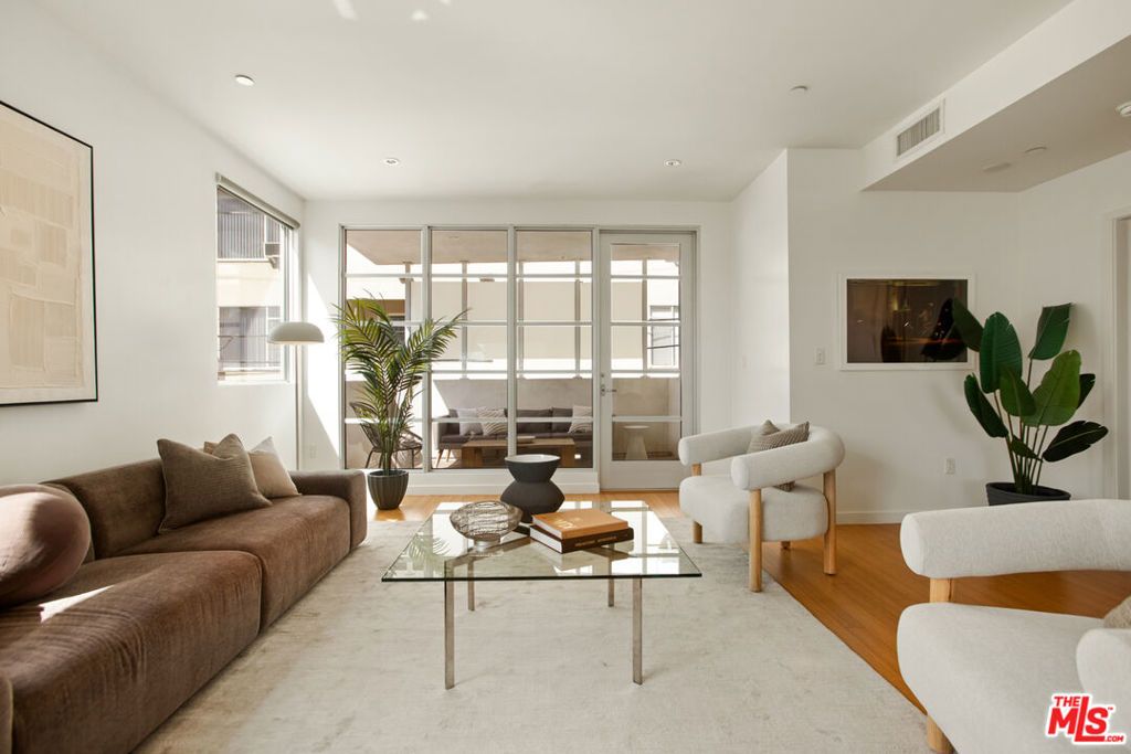 Photo of 8265 Fountain Avenue #302, West Hollywood, CA 90046 (MLS # 25601859)