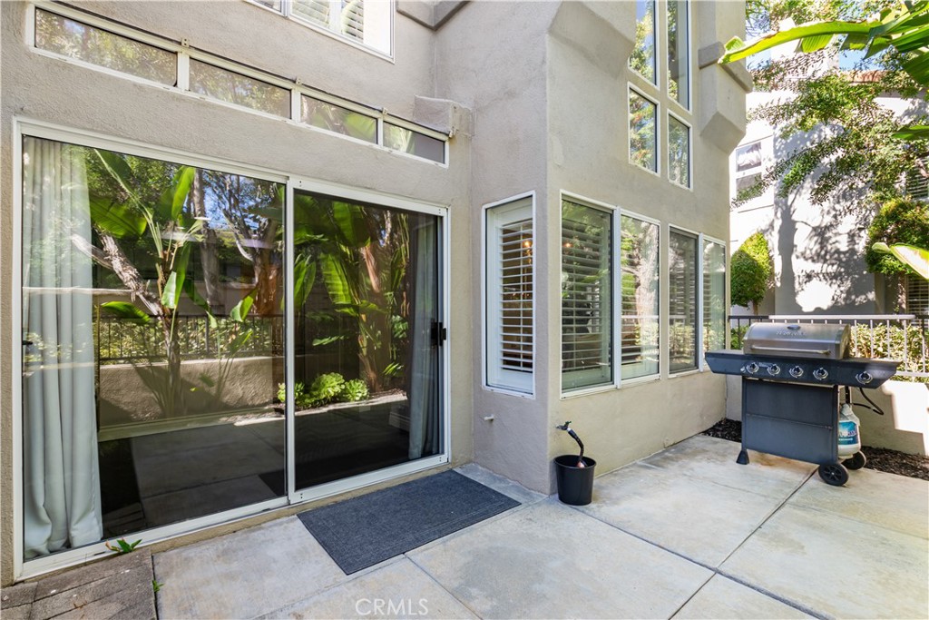 Ashton - Residential