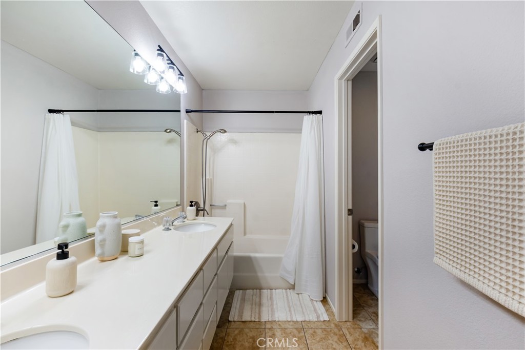 Ashton - Residential