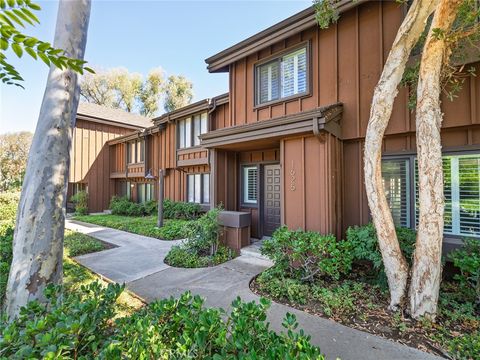 Photo of 1625 Stonewood Court, San Pedro, CA 90732 (MLS # SB26037316)