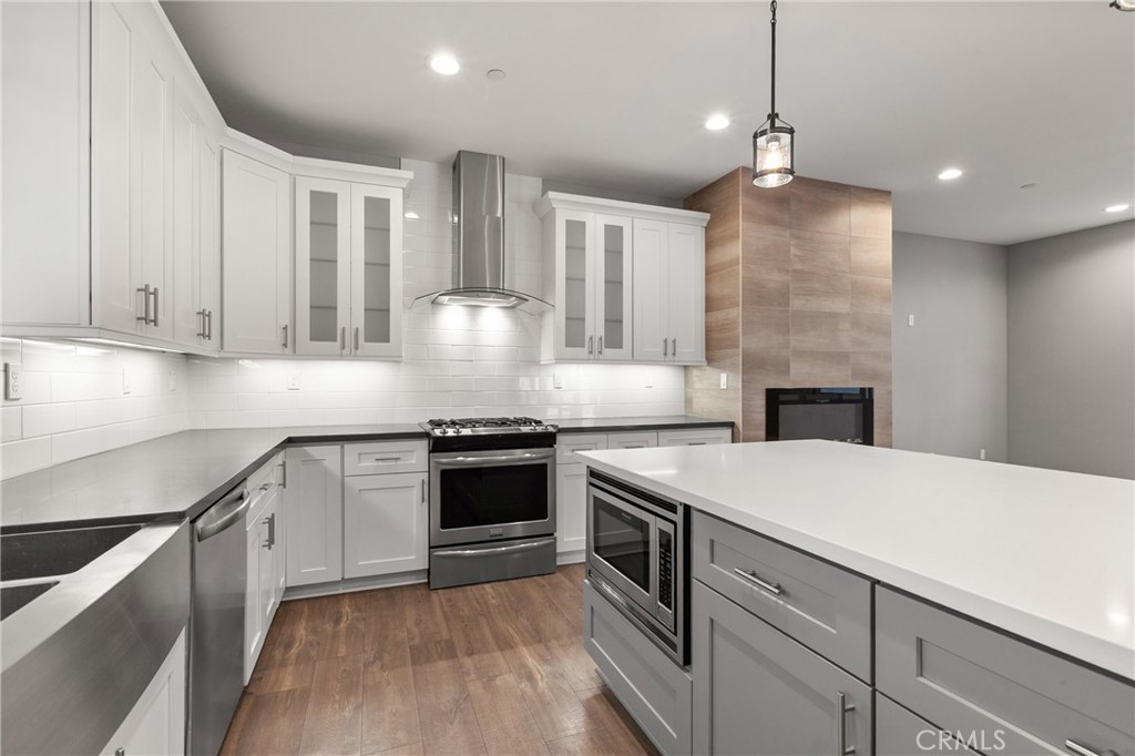 7080 Bella Vista Rd.