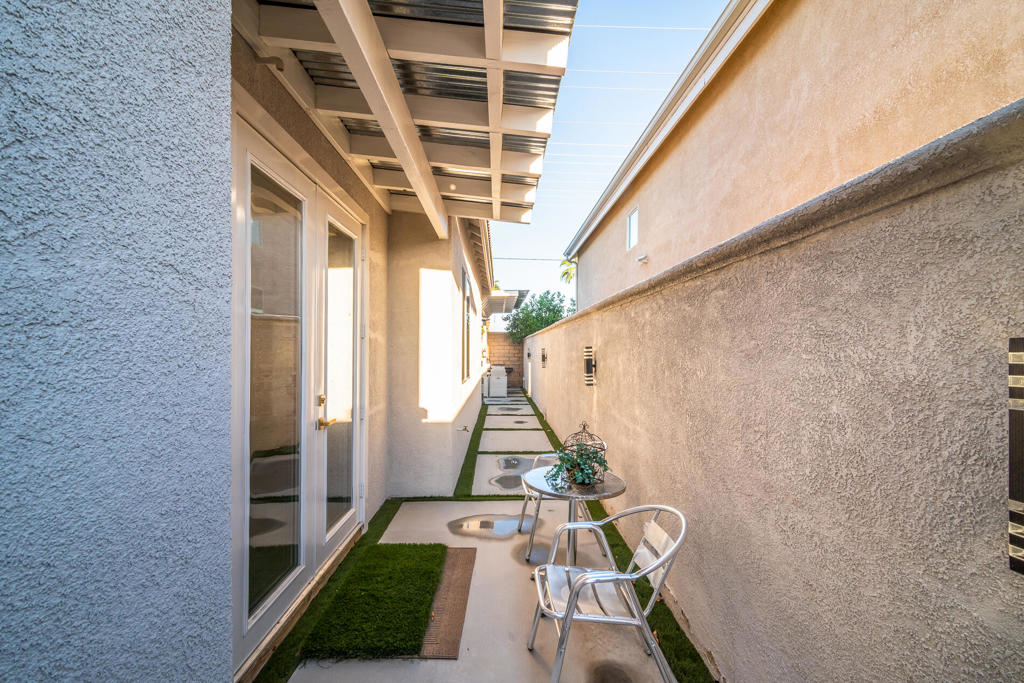 Indian Palms - Residential Lease