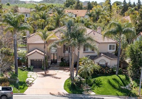 Photo of 162 Dusty Rose Court, Simi Valley, CA 93065 (MLS # SR25256078)