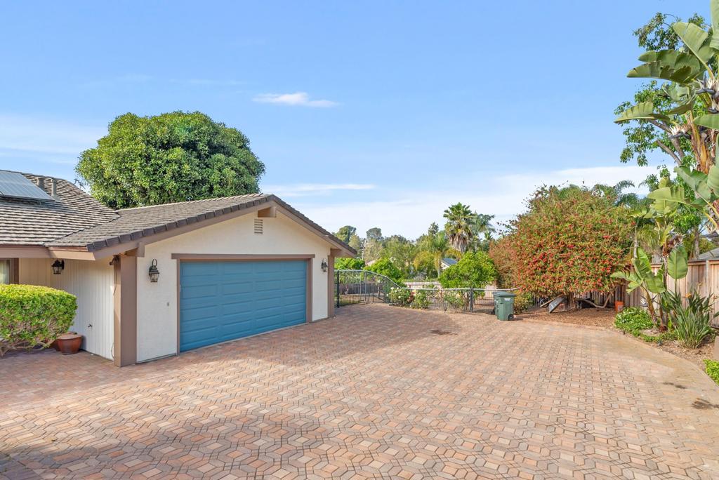 1092 Serena Way
