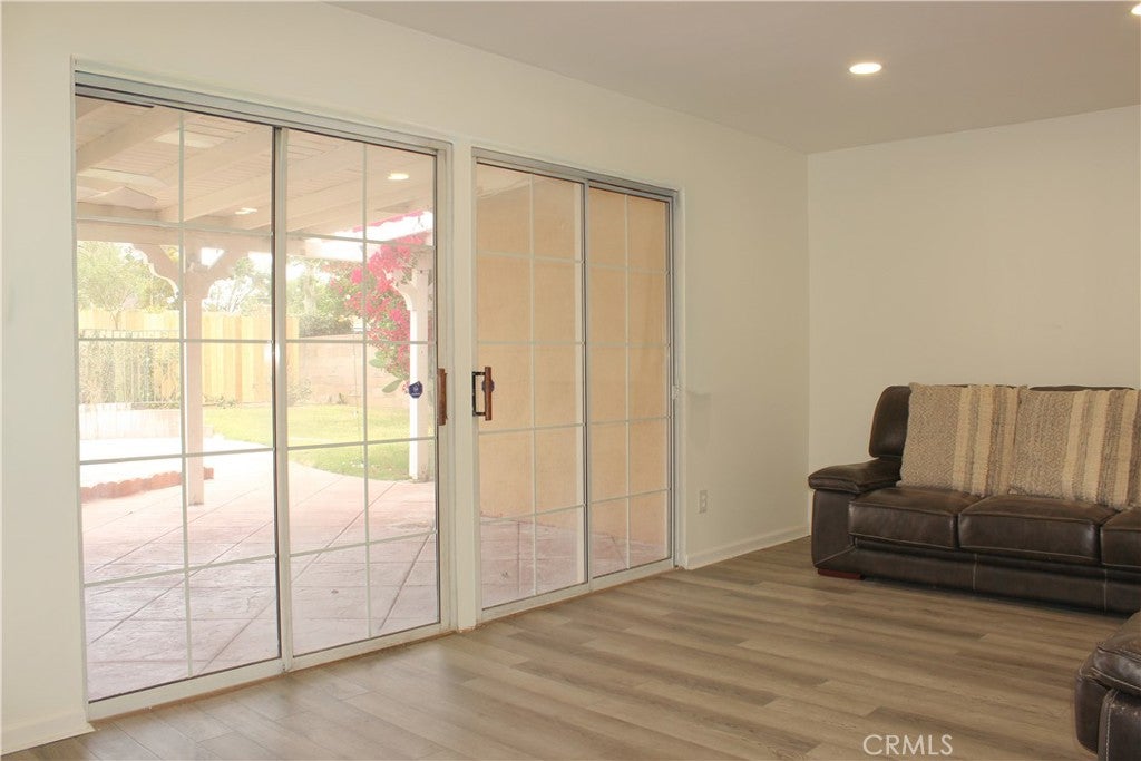 20124 Citronia ST, Chatsworth CA 91311