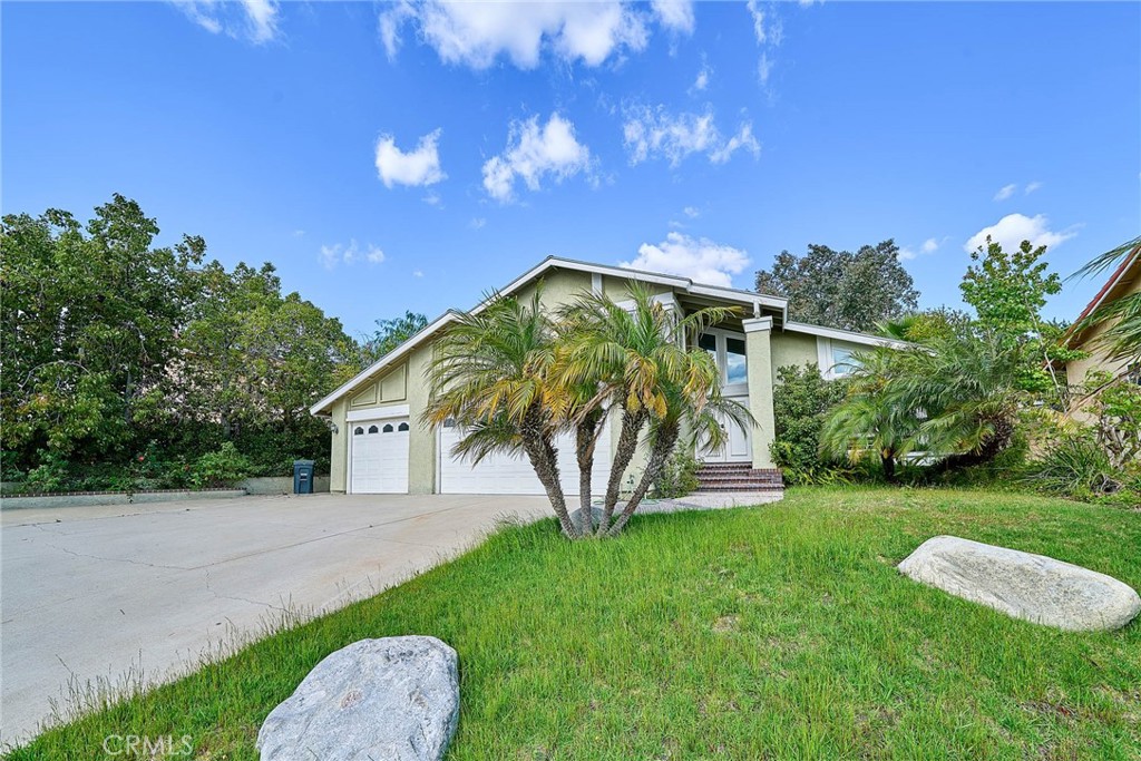 1348 Rolling Knoll Road