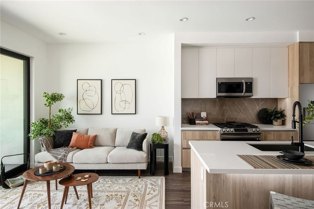 118 Astronaut Ellison S Onizuka Street 404