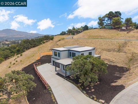 Photo of 12 Diablo Vista Way Cir, Lafayette, CA 94549 (MLS # 41133831)