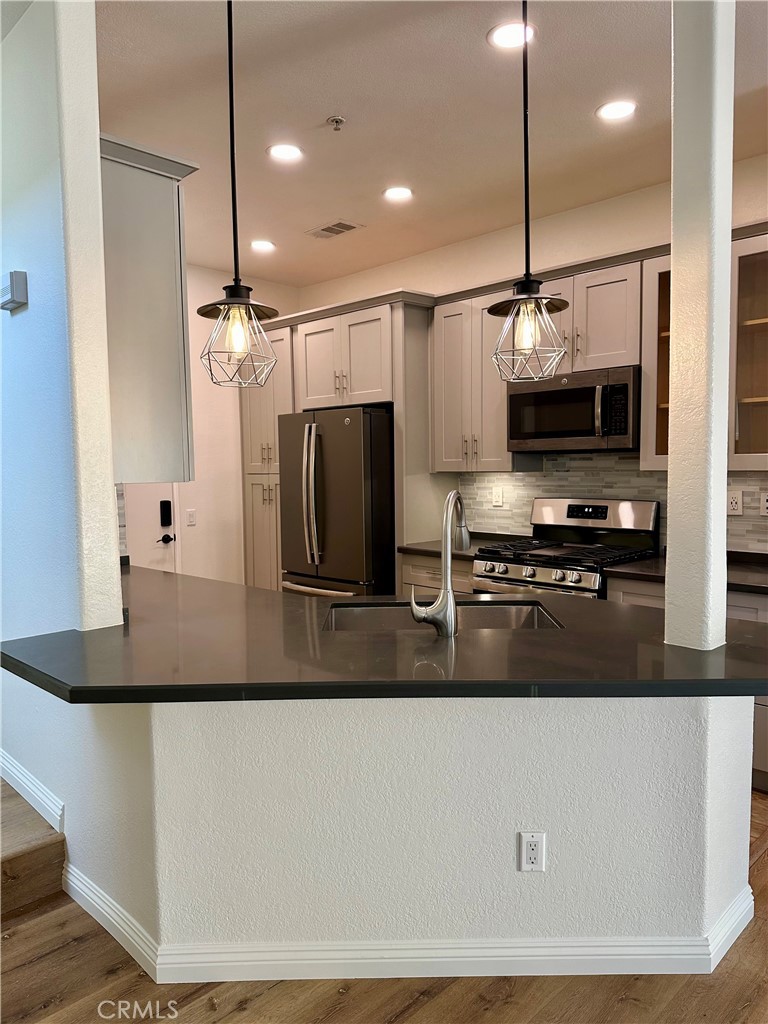 Park Lane Townhomes (203) - Residential Lease